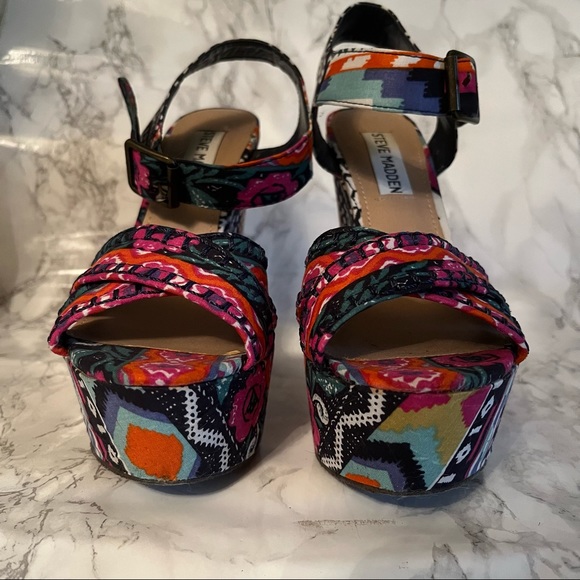 Steve Madden Winonna Aztec wedge platform heel - Picture 4 of 6